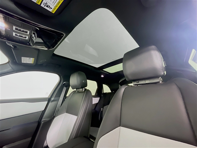 2024 Land Rover Range Rover Velar P250 Dynamic SE