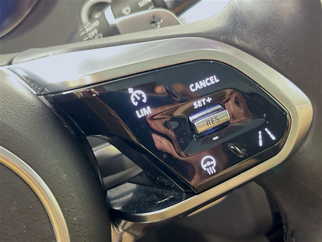2022 Jaguar E-PACE P250 SE