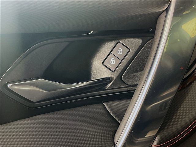 2023 Land Rover Discovery Sport P250 S R-Dynamic