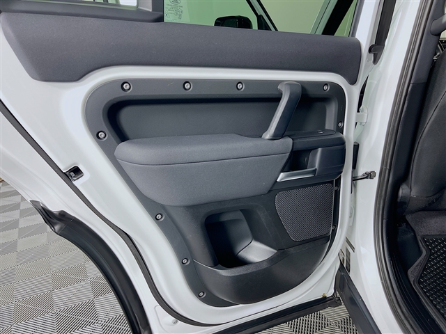 2022 Land Rover Defender 110 Standard