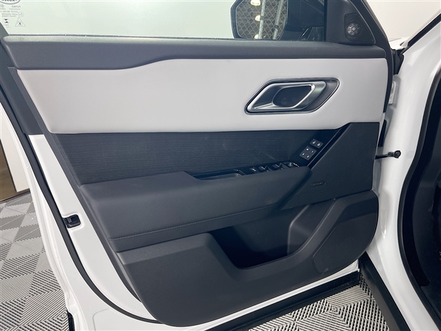 2024 Land Rover Range Rover Velar P250 Dynamic SE