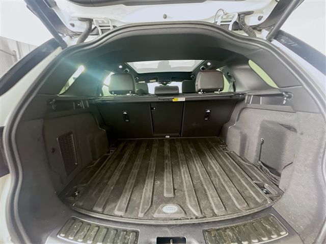 2023 Land Rover Discovery Sport P250 SE R-Dynamic