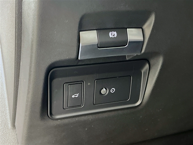2023 Land Rover Discovery Sport P250 S R-Dynamic