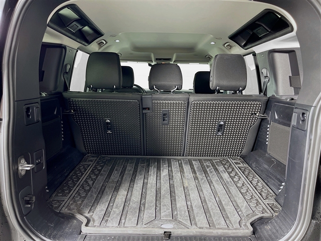 2023 Land Rover Defender 110 Standard