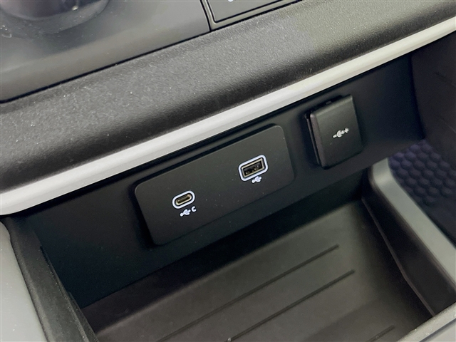 2023 Land Rover Defender S
