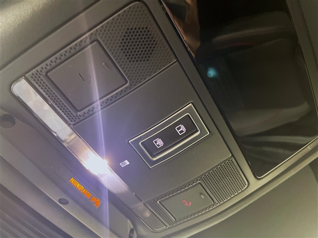 2023 Land Rover Discovery Sport P250 S R-Dynamic