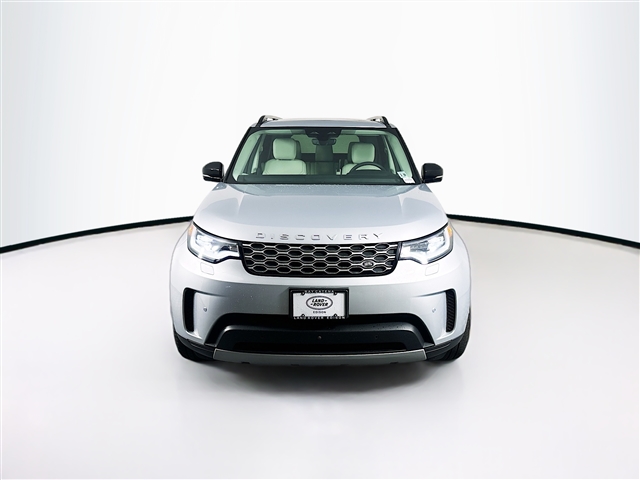 2024 Land Rover Discovery P300 S