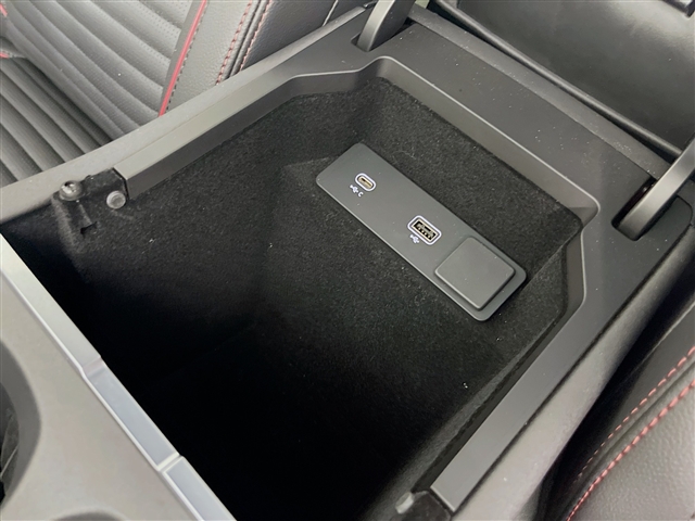 2023 Land Rover Discovery Sport P250 S R-Dynamic