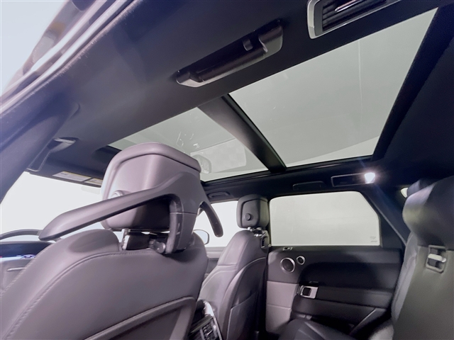 2022 Land Rover Range Rover Sport HSE Silver Edition