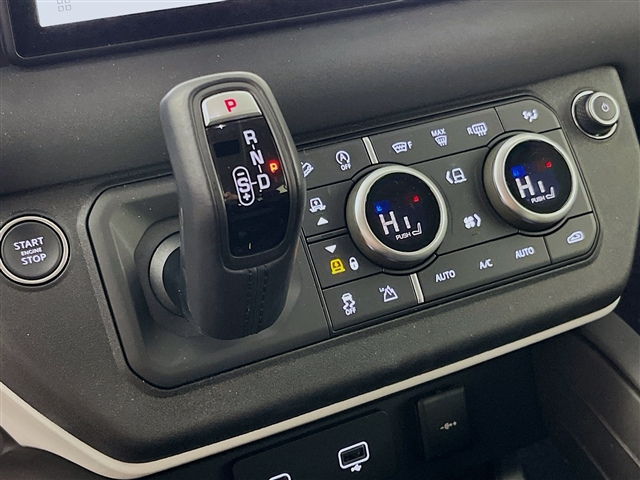 2023 Land Rover Defender 110 Standard
