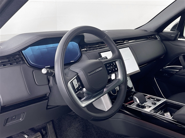 2023 Land Rover Range Rover P530 SE