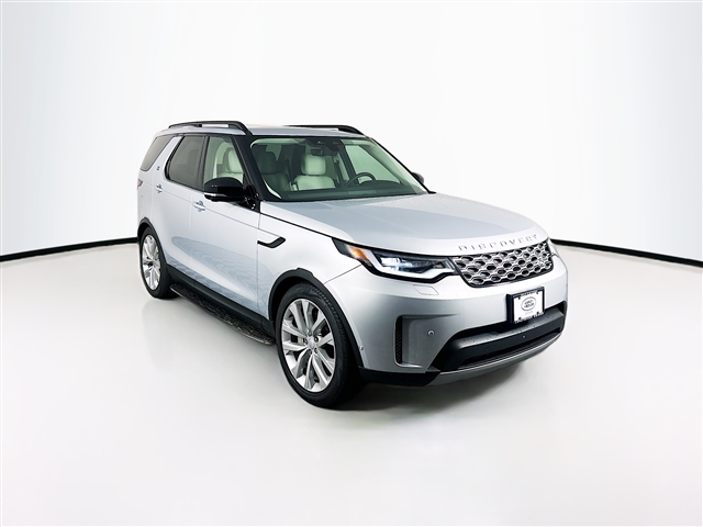 2024 Land Rover Discovery P300 S