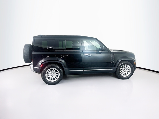 2024 Land Rover Defender 110 P300 S
