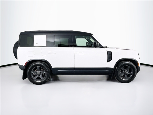 2022 Land Rover Defender 110 Standard