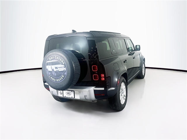 2024 Land Rover Defender 110 P300 S