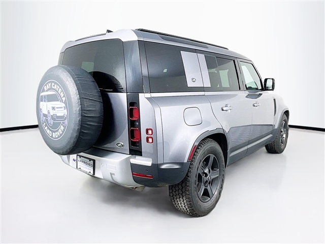 2023 Land Rover Defender 110 Standard