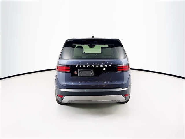 2024 Land Rover Discovery P300 S