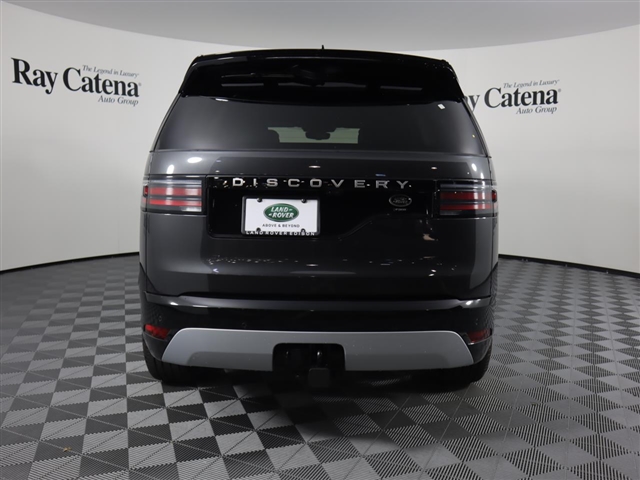 2023 Land Rover Discovery P360 Metropolitan Edition