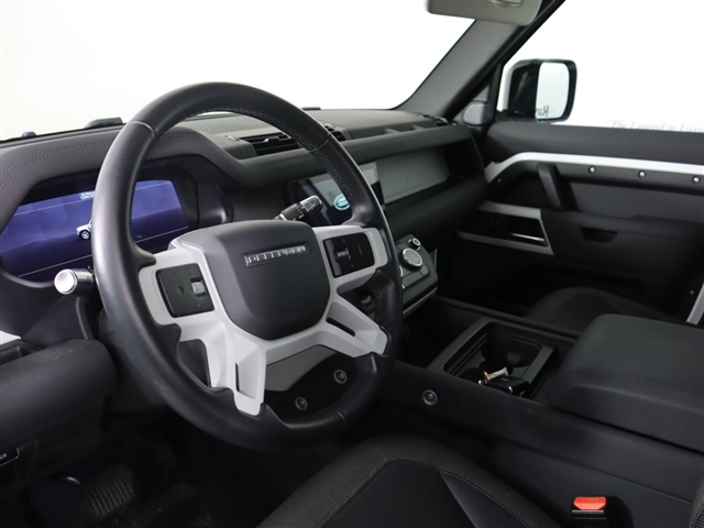 2020 Land Rover Defender 110 SE