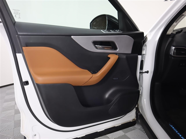 2020 Jaguar F-PACE 30t Portfolio
