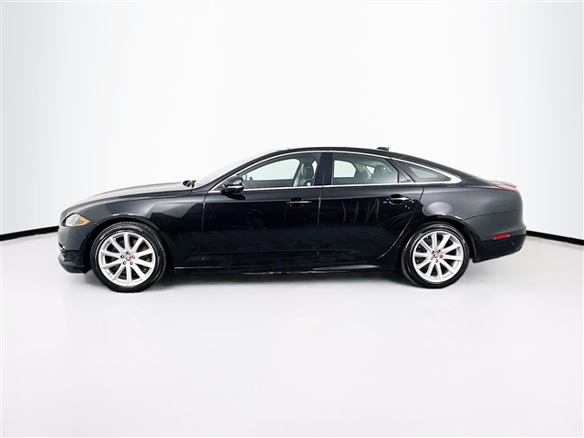2017 Jaguar XJ R-Sport