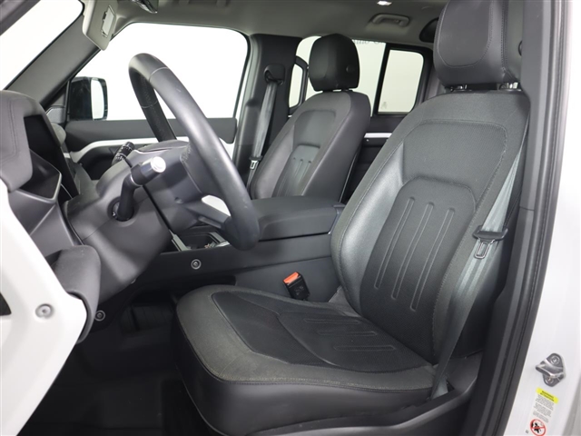 2020 Land Rover Defender 110 SE