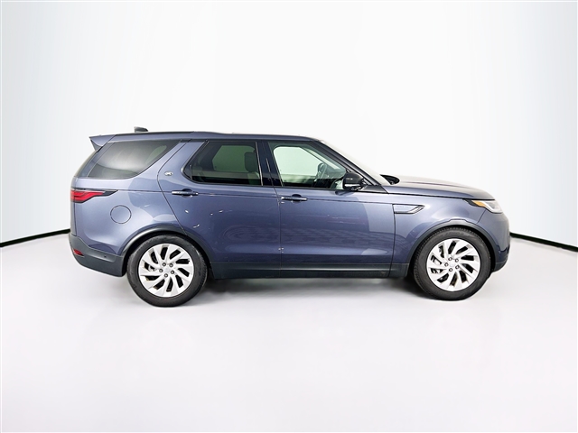 2024 Land Rover Discovery P300 S