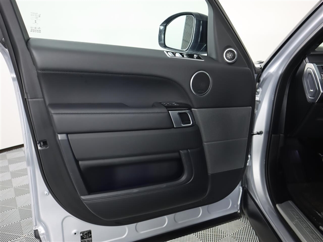 2022 Land Rover Range Rover Sport HSE Silver Edition