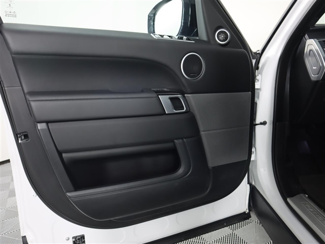 2022 Land Rover Range Rover Sport HSE Silver Edition