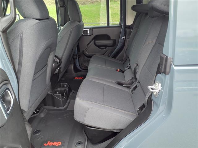 2025 Jeep Gladiator Nighthawk