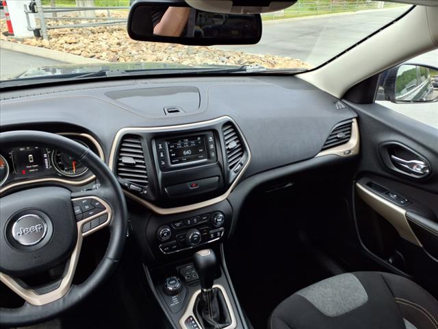 2018 Jeep Cherokee Latitude
