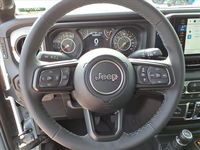 2025 Jeep Gladiator Sport
