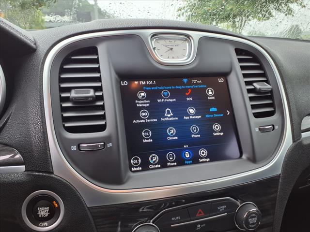 2021 Chrysler 300 Touring