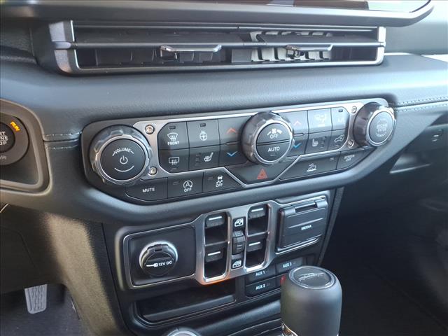 2025 Jeep Gladiator 
