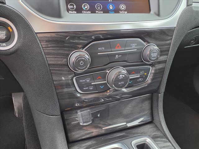 2021 Chrysler 300 Touring