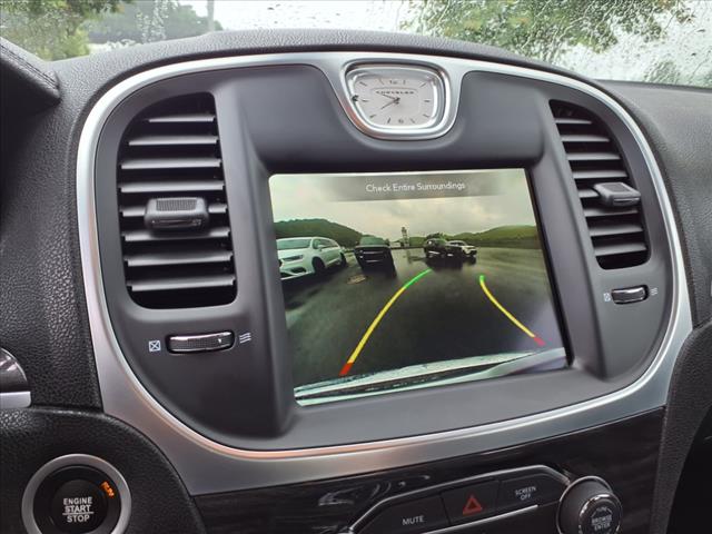 2021 Chrysler 300 Touring