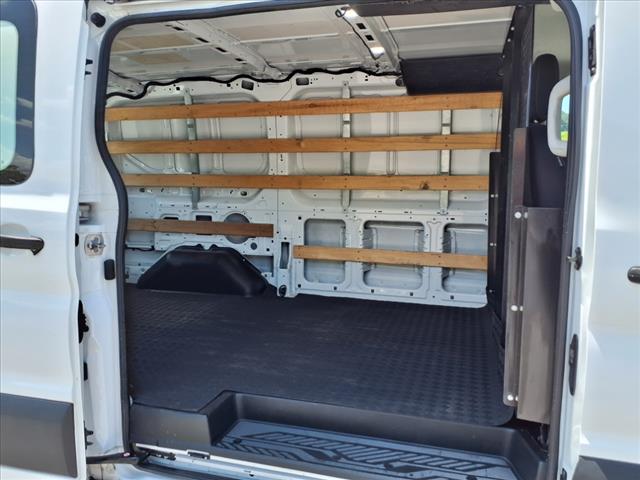 2022 Ford Transit Base