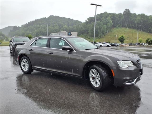 2021 Chrysler 300 Touring
