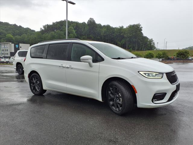 2021 Chrysler Pacifica Touring