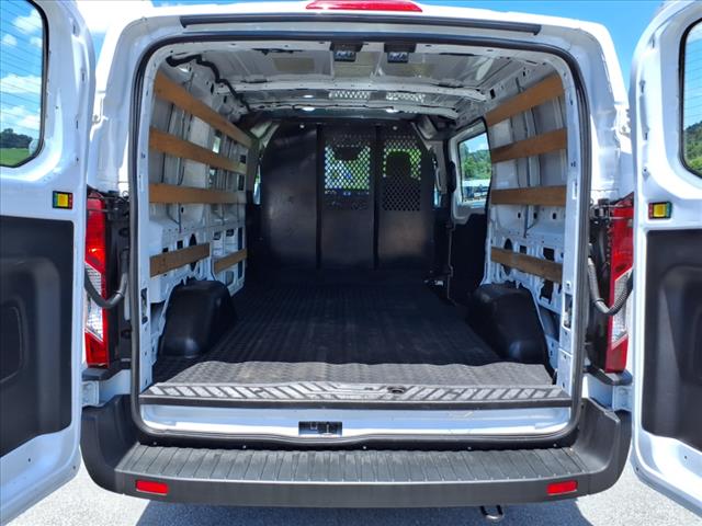 2022 Ford Transit Base
