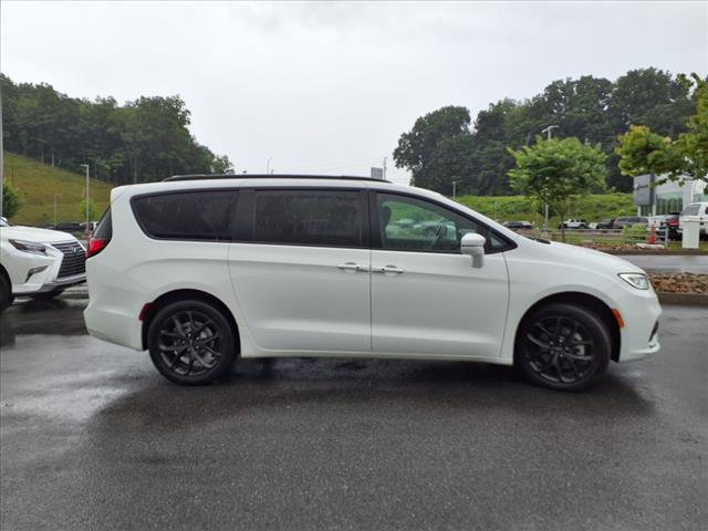 2021 Chrysler Pacifica Touring