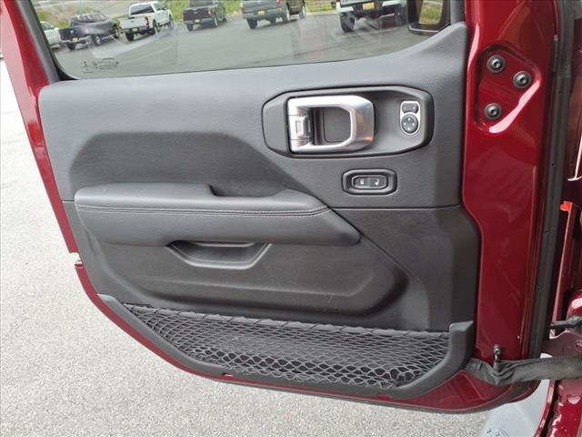 2022 Jeep Gladiator Overland