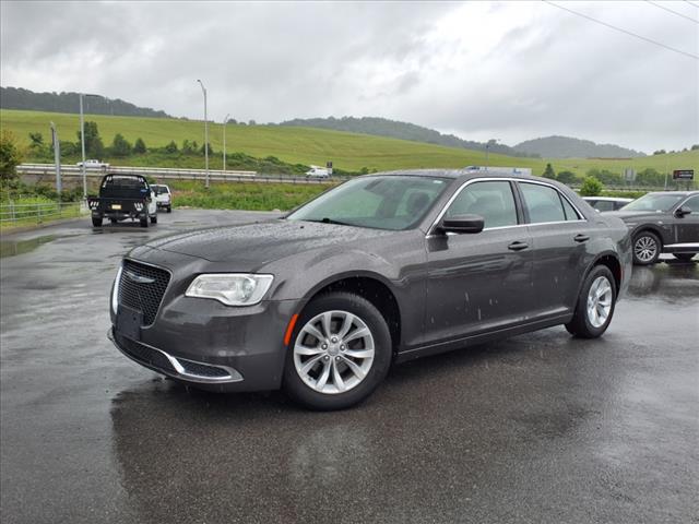 2021 Chrysler 300 Touring