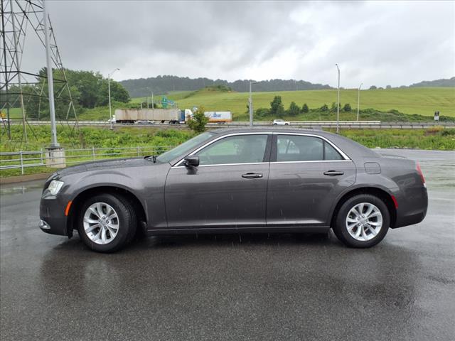 2021 Chrysler 300 Touring