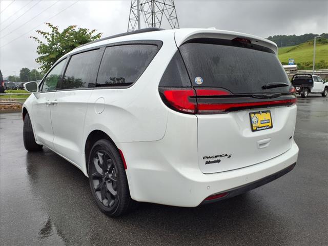 2021 Chrysler Pacifica Touring
