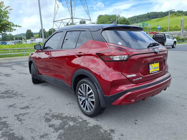 2022 Nissan Kicks SV