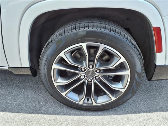 2023 Jeep Grand Wagoneer L Series III