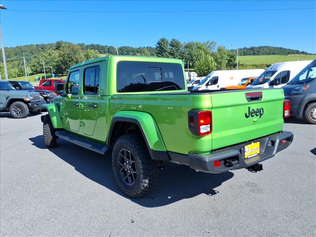 2025 Jeep Gladiator 