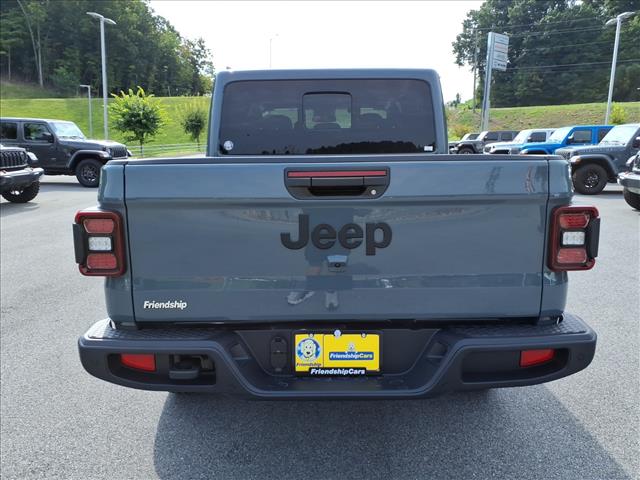 2025 Jeep Gladiator Sport