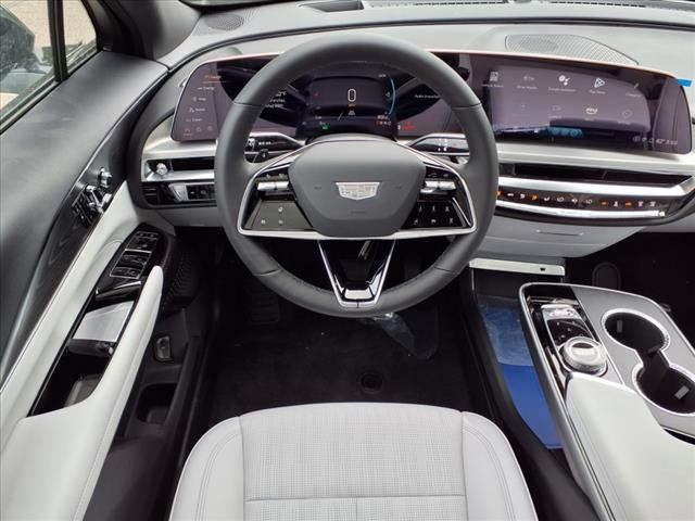 2025 Cadillac LYRIQ Sport 1